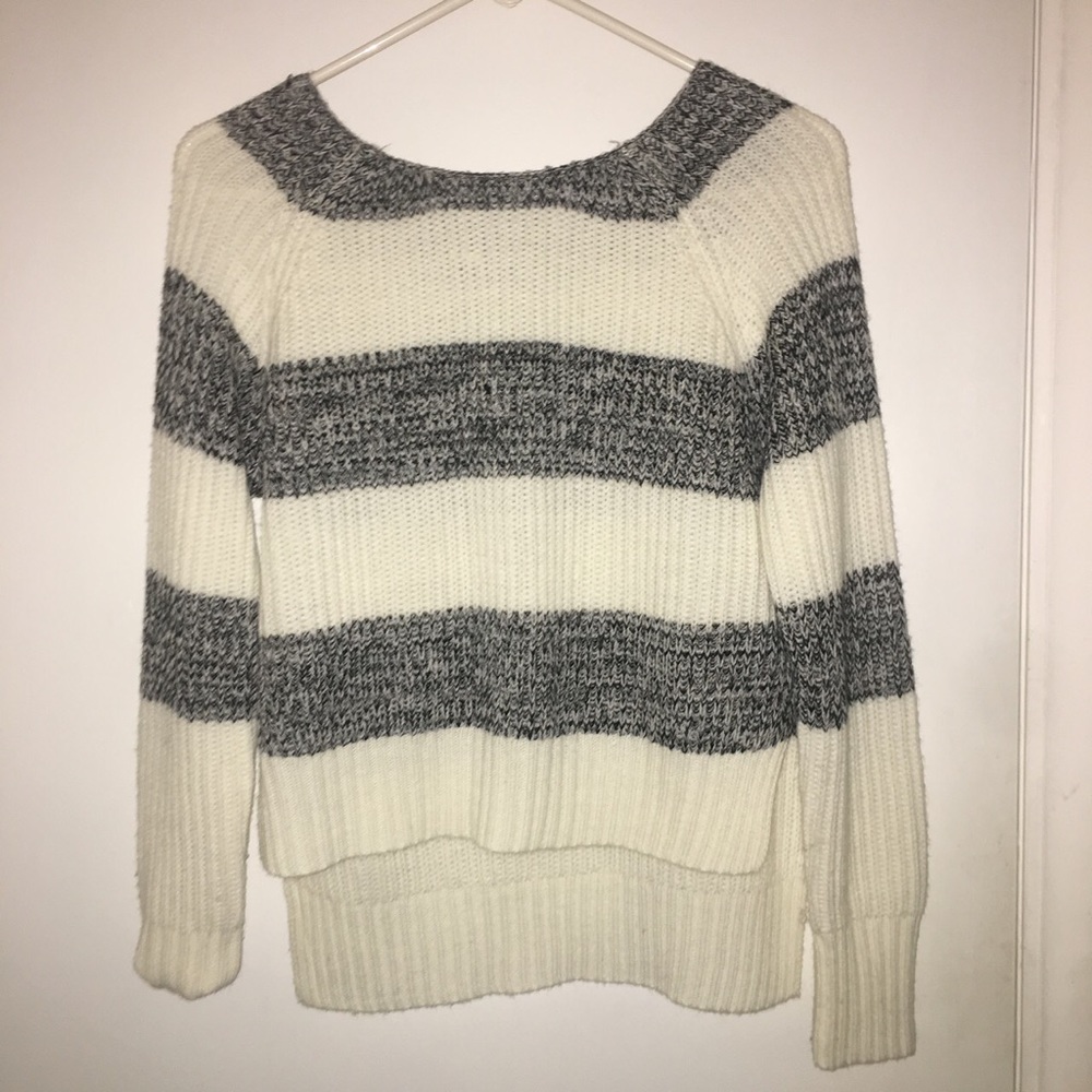 Rue 21 sweater